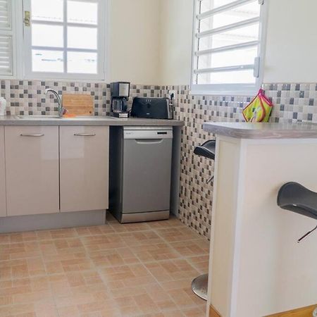 Location Saisonniere Bel Appartement Ле Троа-Илет Екстериор снимка