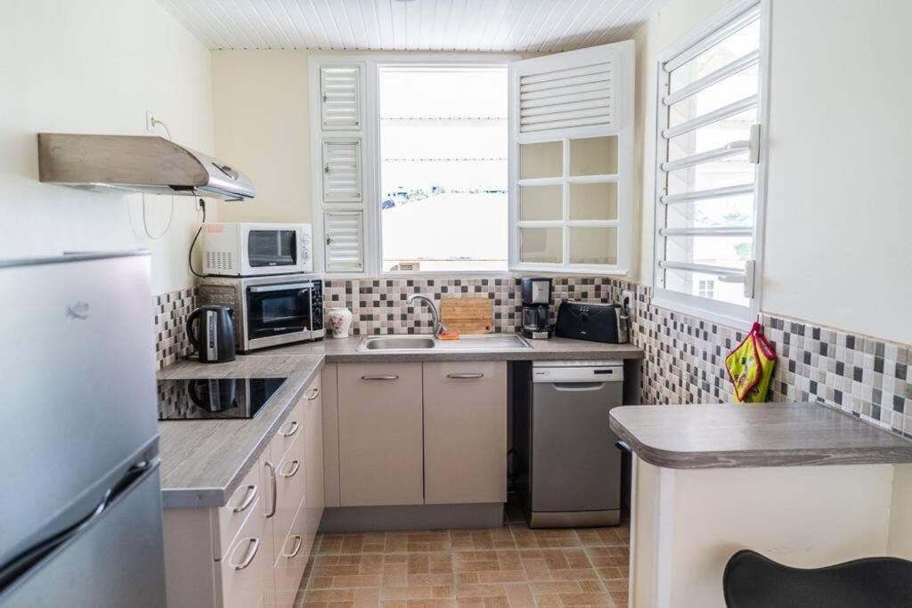 Location Saisonniere Bel Appartement Ле Троа-Илет Екстериор снимка