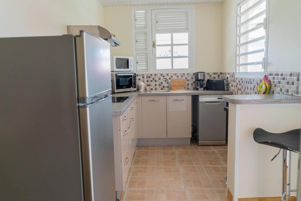 Location Saisonniere Bel Appartement Ле Троа-Илет Екстериор снимка