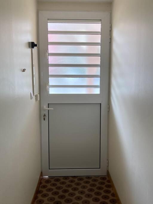 Location Saisonniere Bel Appartement Ле Троа-Илет Екстериор снимка