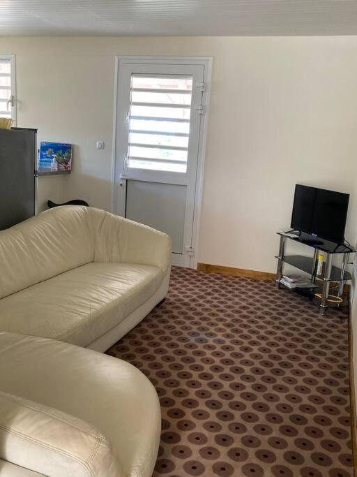 Location Saisonniere Bel Appartement Ле Троа-Илет Екстериор снимка